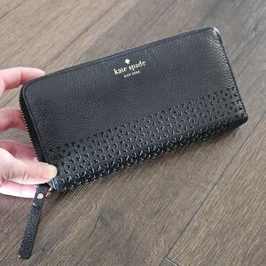 Kate Spade ♠️ Black Leather Cutout Long Zippy Wallet